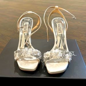 Badgley Mischka white block heels